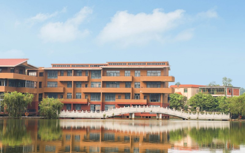 广州商学院